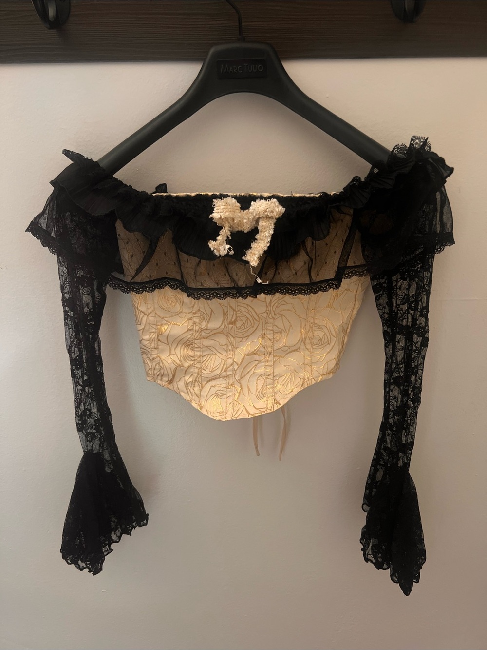 SHEIN Cream Brocade Corset Bandeau with Black Lace Off-Shoulder Sleeves